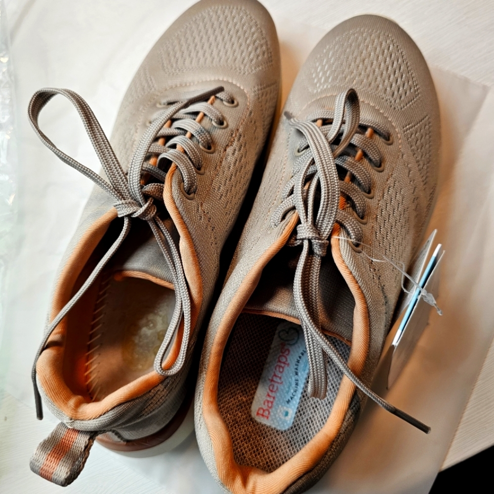 Baretraps Gayle Knit Sneakers – Women's Size 7.5 – Taupe/Rose Gold – New With Ta
